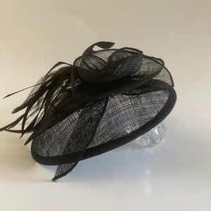 Black Fascinator/Hat Alternative/Special Occasion